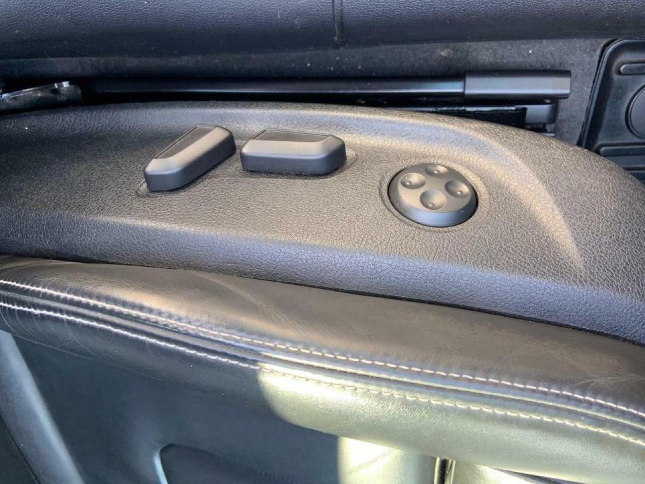 696767