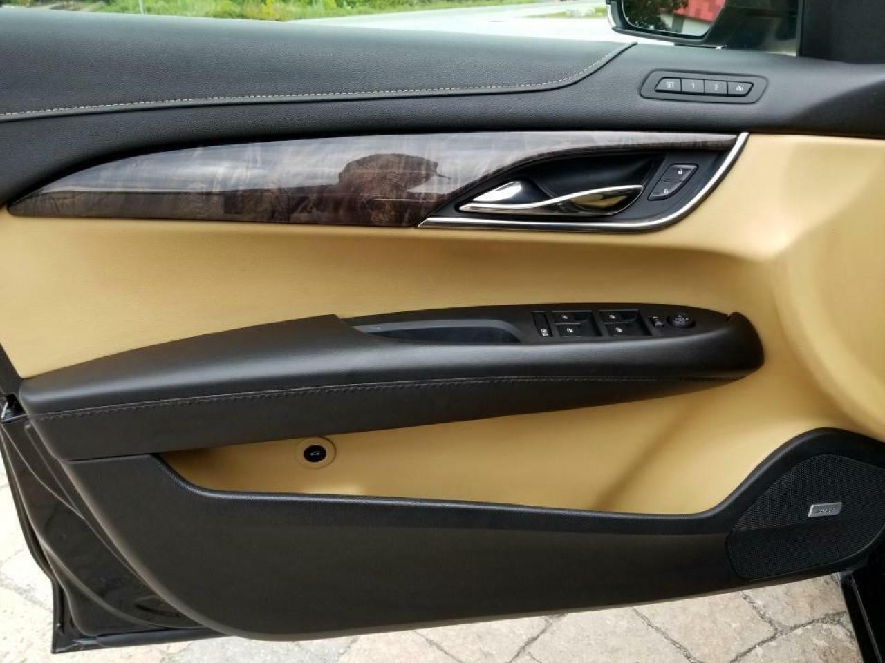 696836