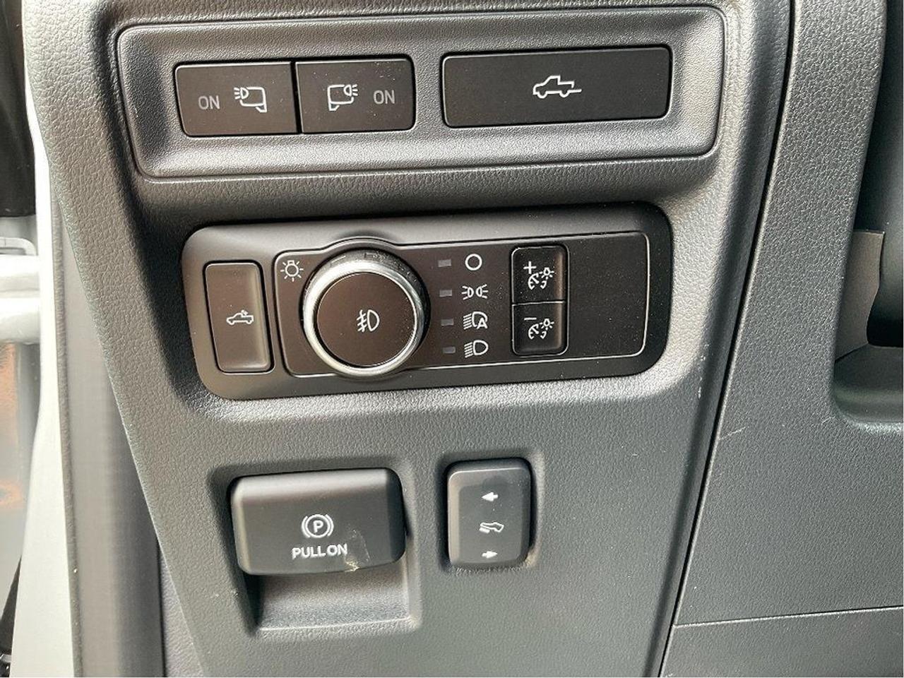 697827.12178548