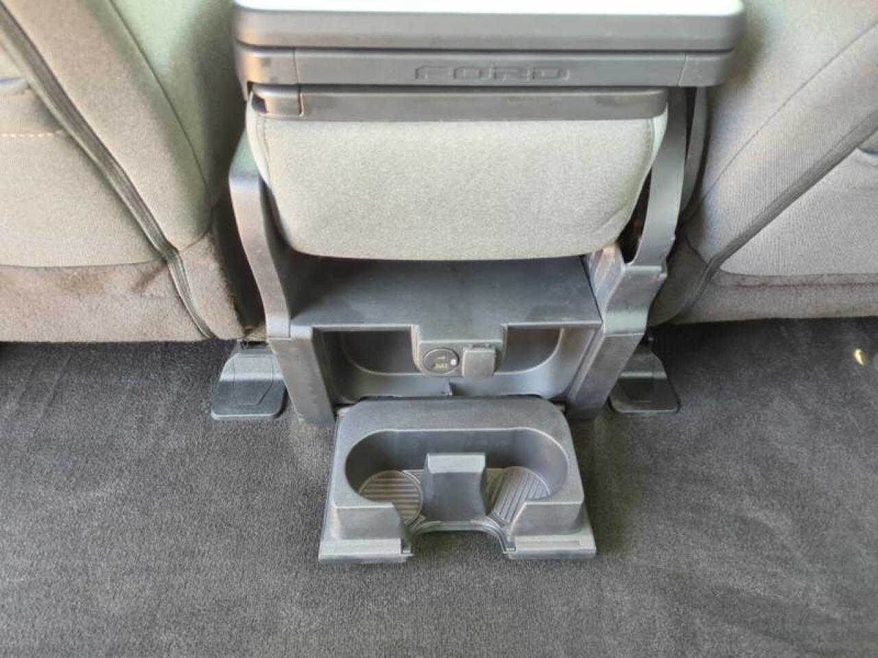 698163