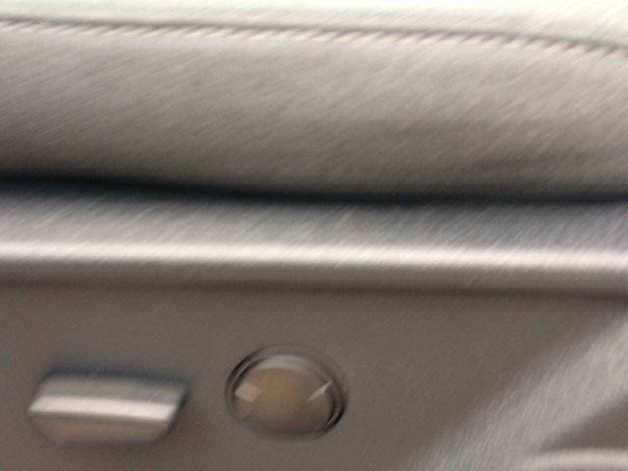 698187