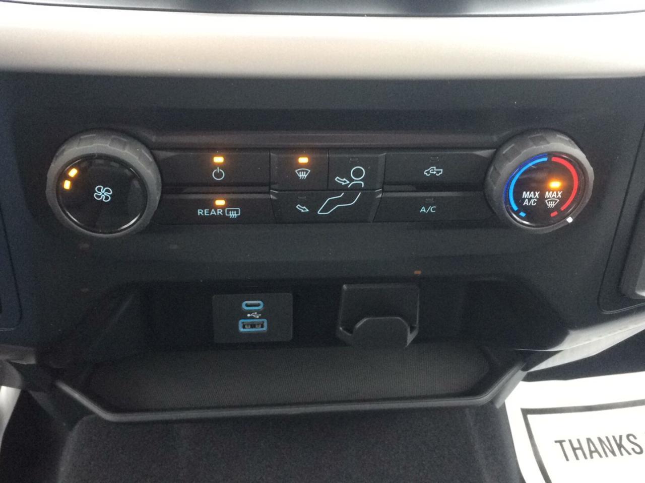 698223