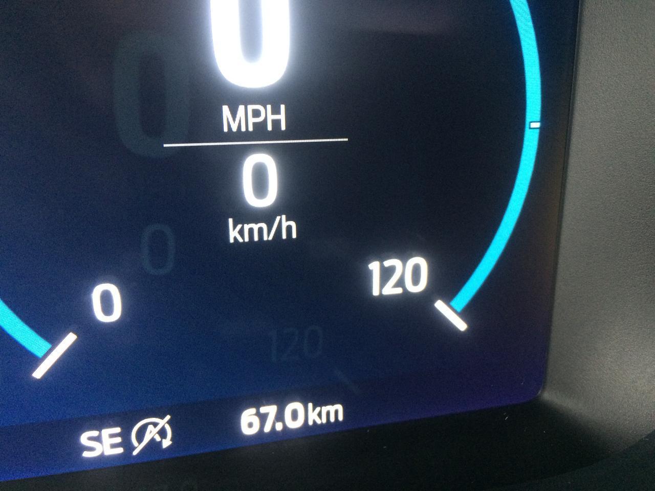 698235