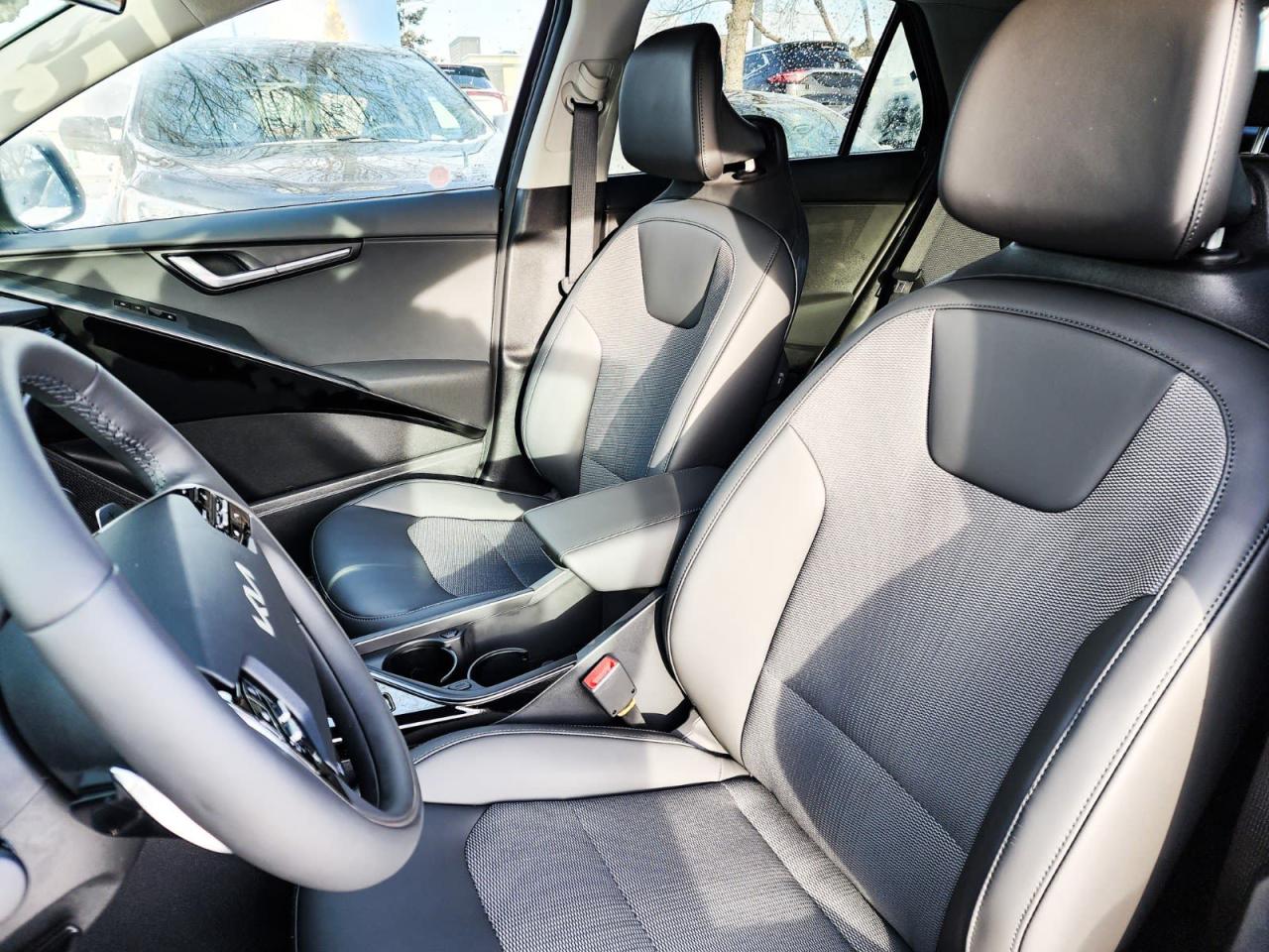 2025 Kia Niro  - Photo #7