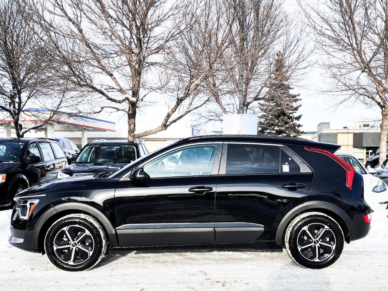 2025 Kia Niro  - Photo #3