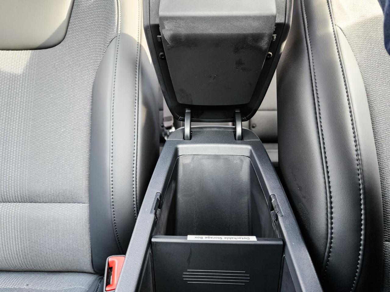 2025 Kia Niro  - Photo #31