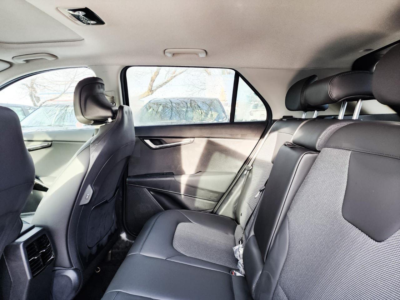 2025 Kia Niro  - Photo #37