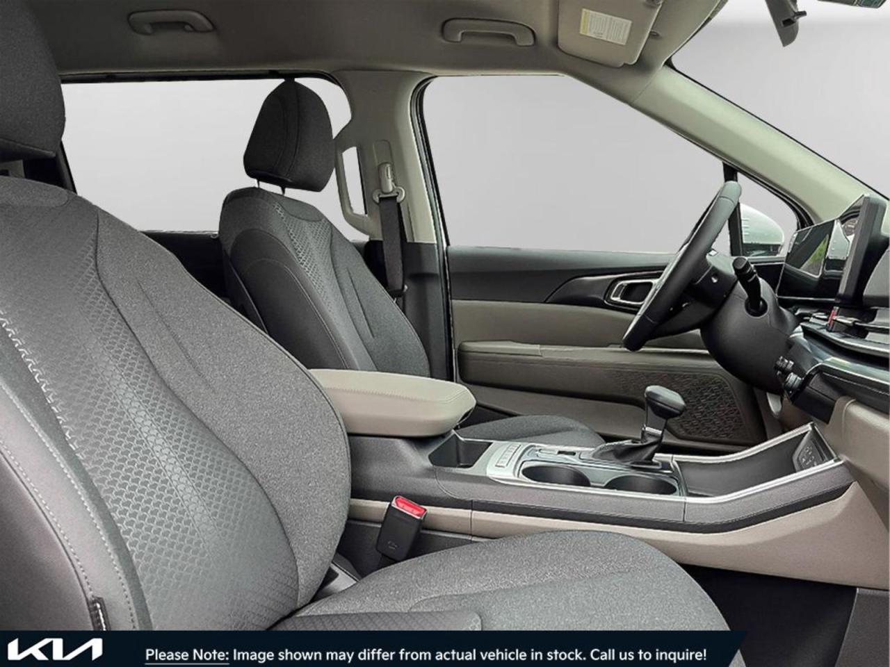 2025 Kia Carnival  - Photo #15