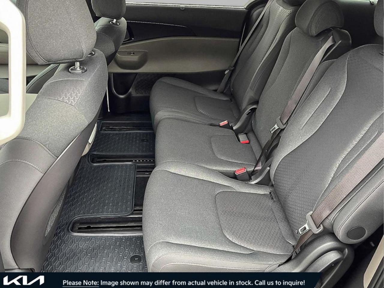 2025 Kia Carnival  - Photo #16