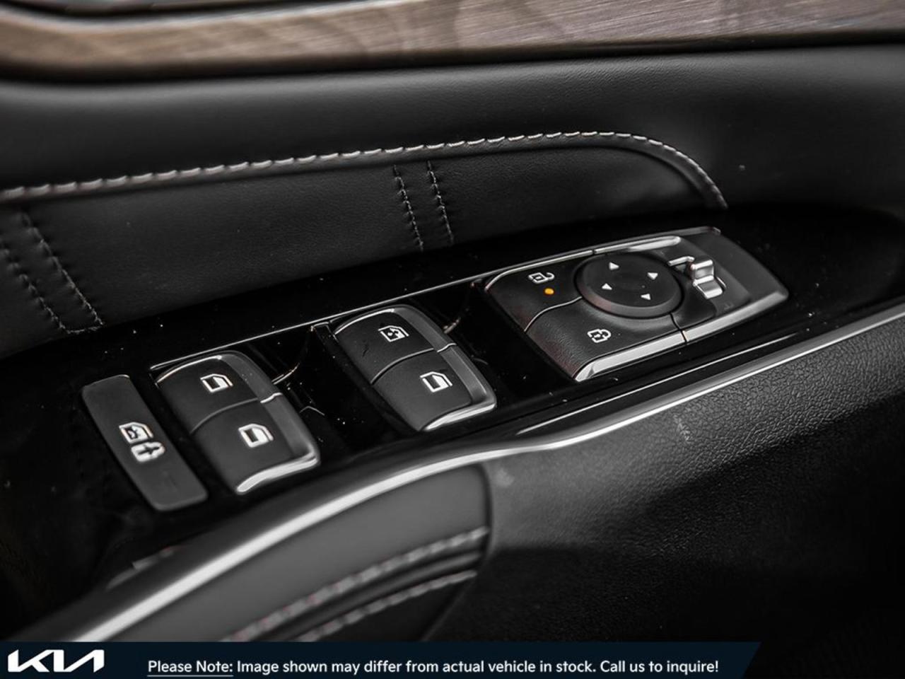 2025 Kia Sorento  - Photo #12