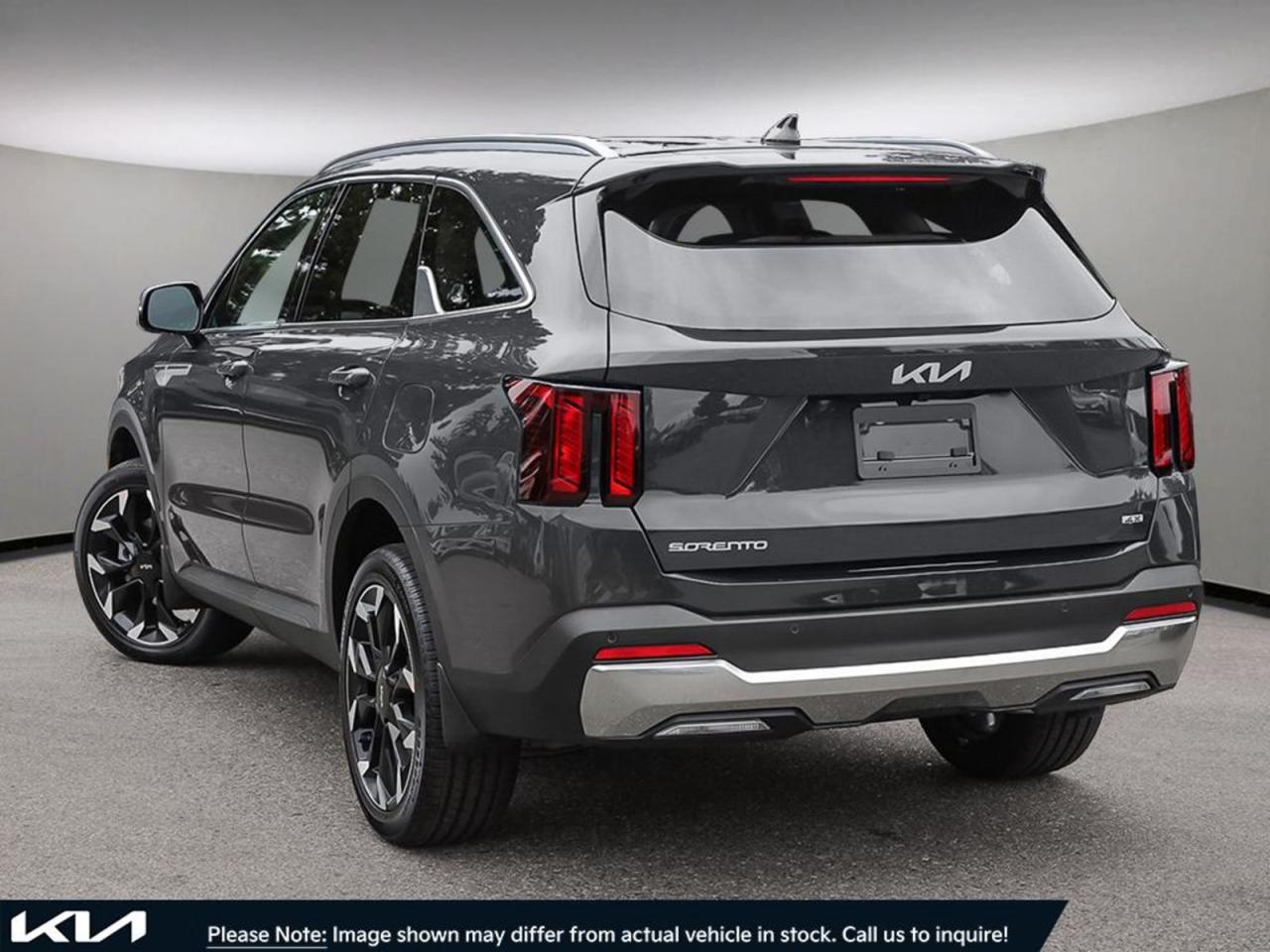 2025 Kia Sorento  - Photo #4