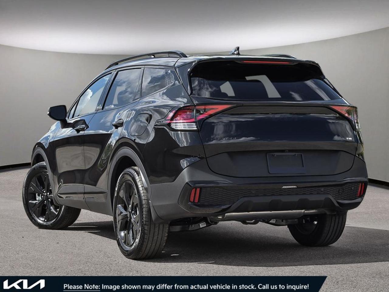 2025 Kia Sportage  - Photo #4