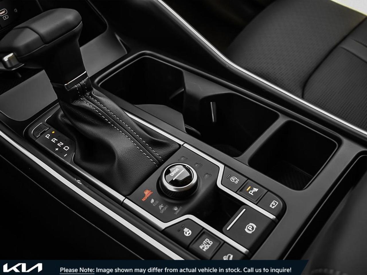 2025 Kia Sorento  - Photo #17
