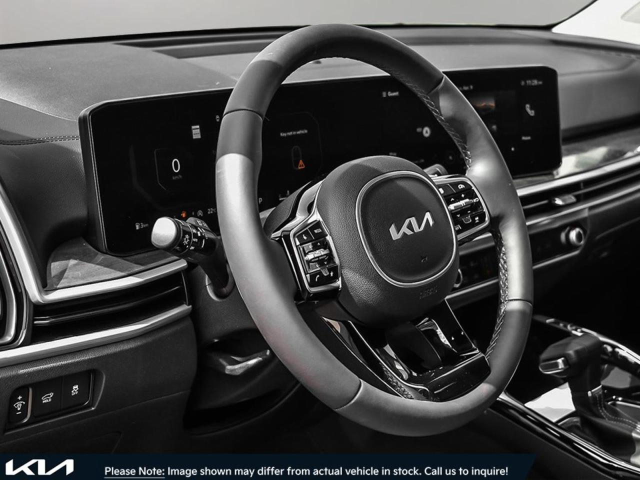 2025 Kia Sorento  - Photo #11