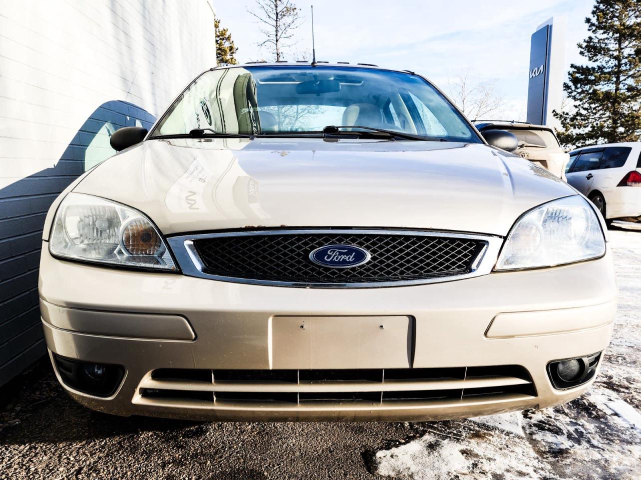2006 Ford Focus Pending Deal - Photo #2