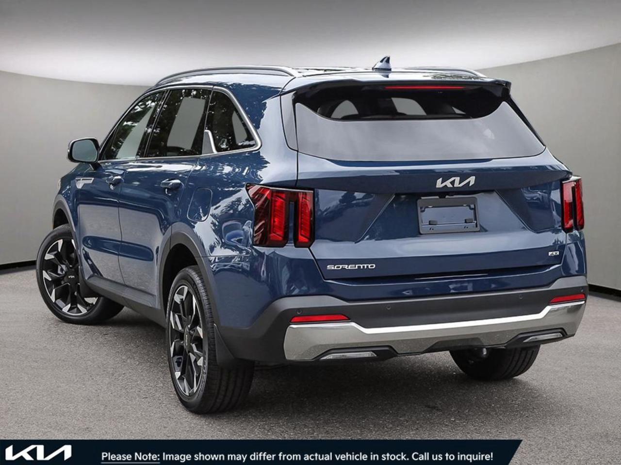 2025 Kia Sorento  - Photo #4