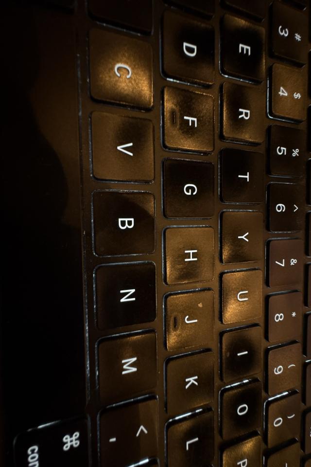 702804