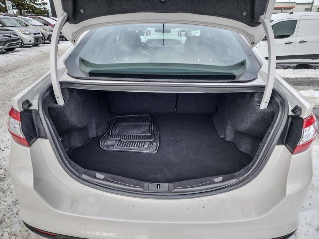 2016 Ford Fusion  - Photo #9