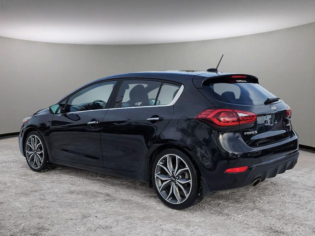 2017 Kia FORTE  - Photo #4