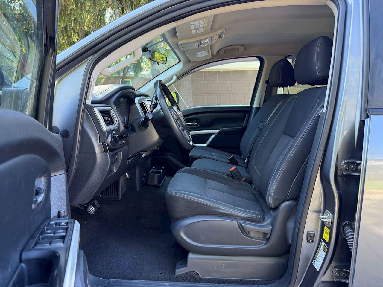 2018 Nissan Titan S/SV/PRO-4X/Platinum/SV Midnight Edition/SL Midnight Edition - Photo #10