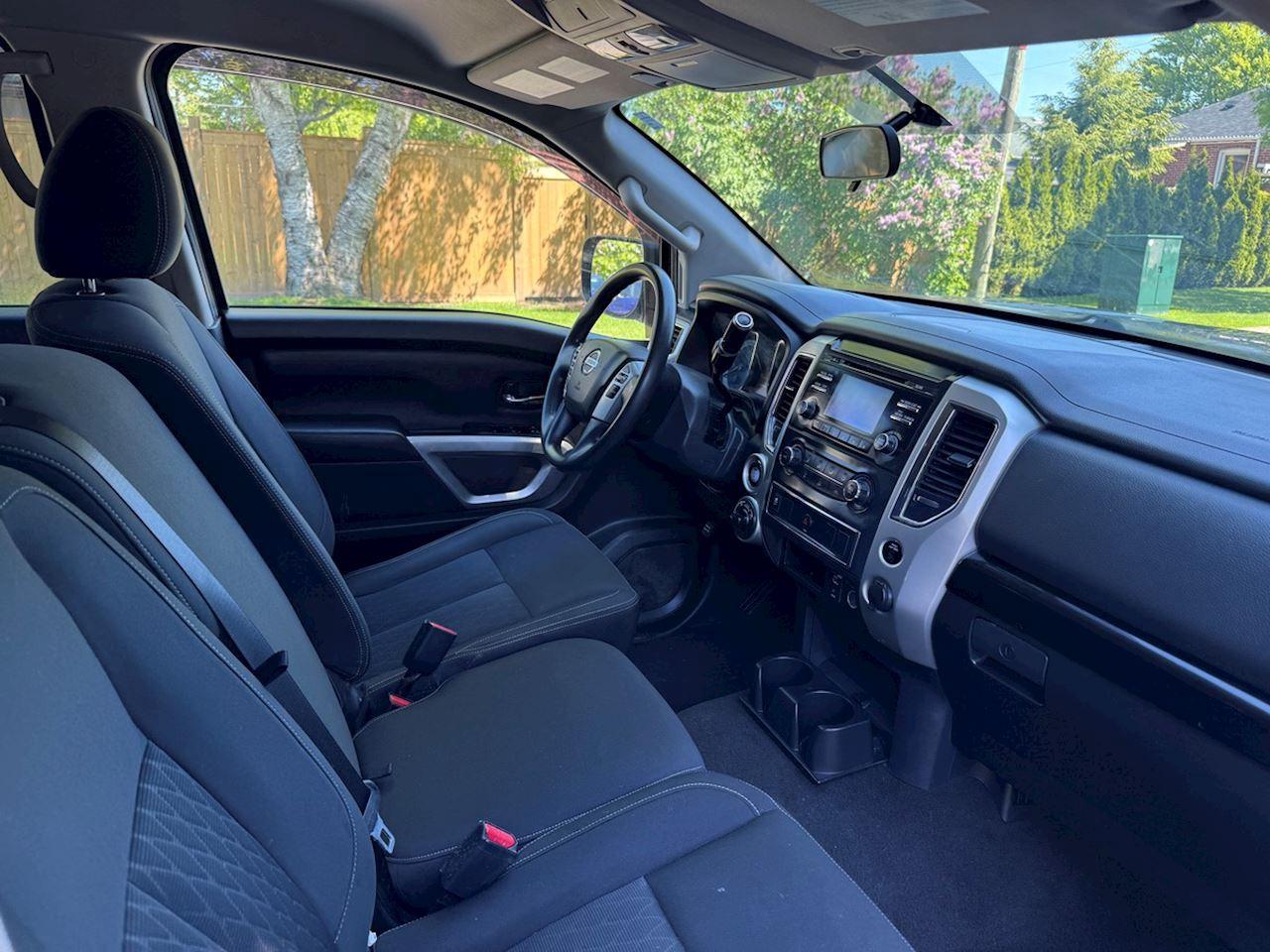 2018 Nissan Titan S/SV/PRO-4X/Platinum/SV Midnight Edition/SL Midnight Edition - Photo #18