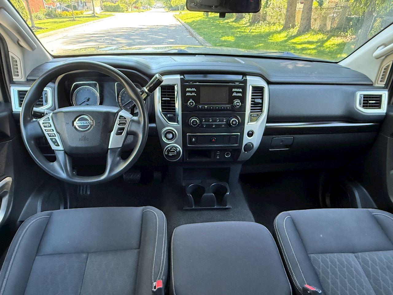 2018 Nissan Titan S/SV/PRO-4X/Platinum/SV Midnight Edition/SL Midnight Edition - Photo #19