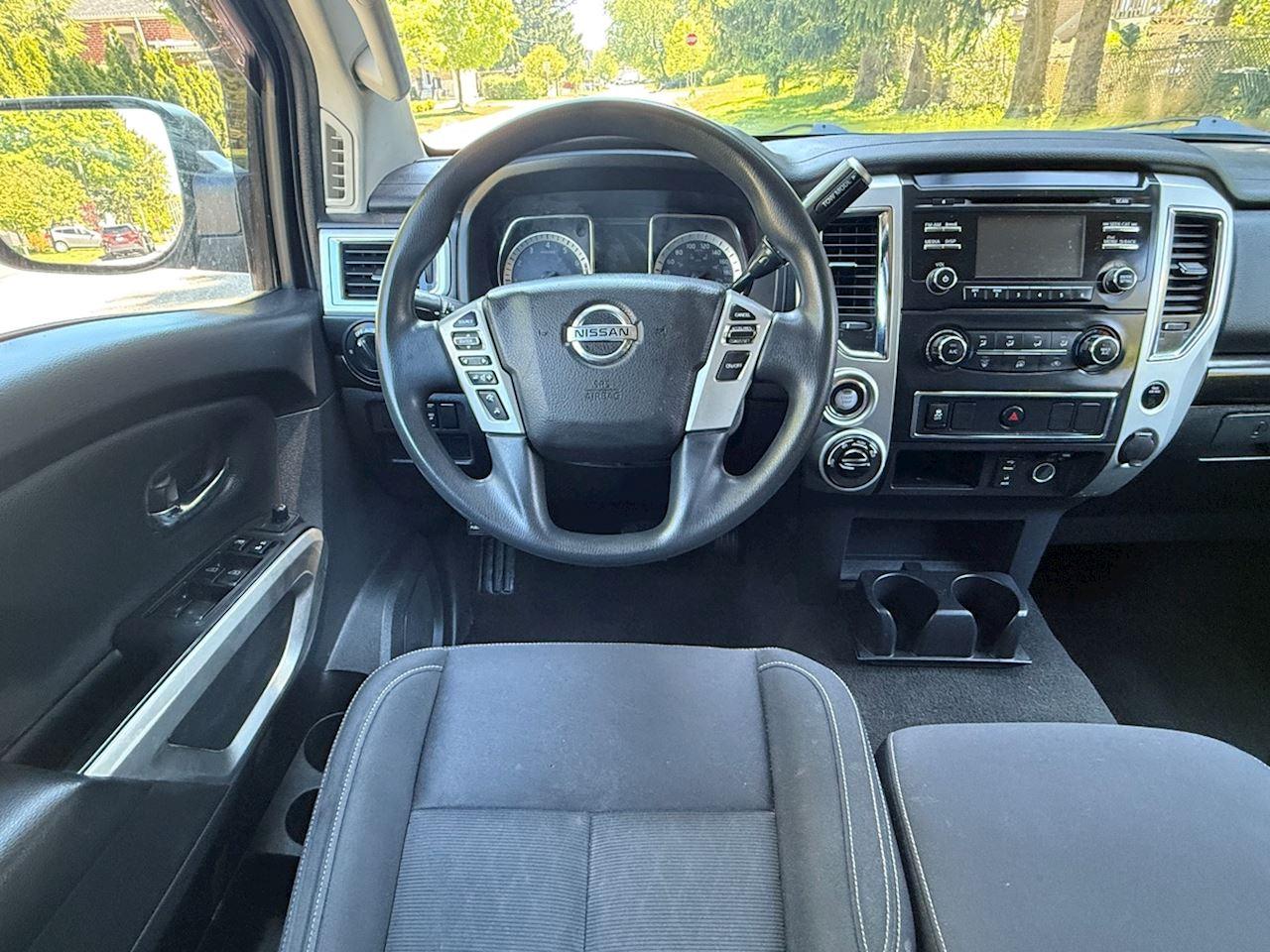 2018 Nissan Titan S/SV/PRO-4X/Platinum/SV Midnight Edition/SL Midnight Edition - Photo #20