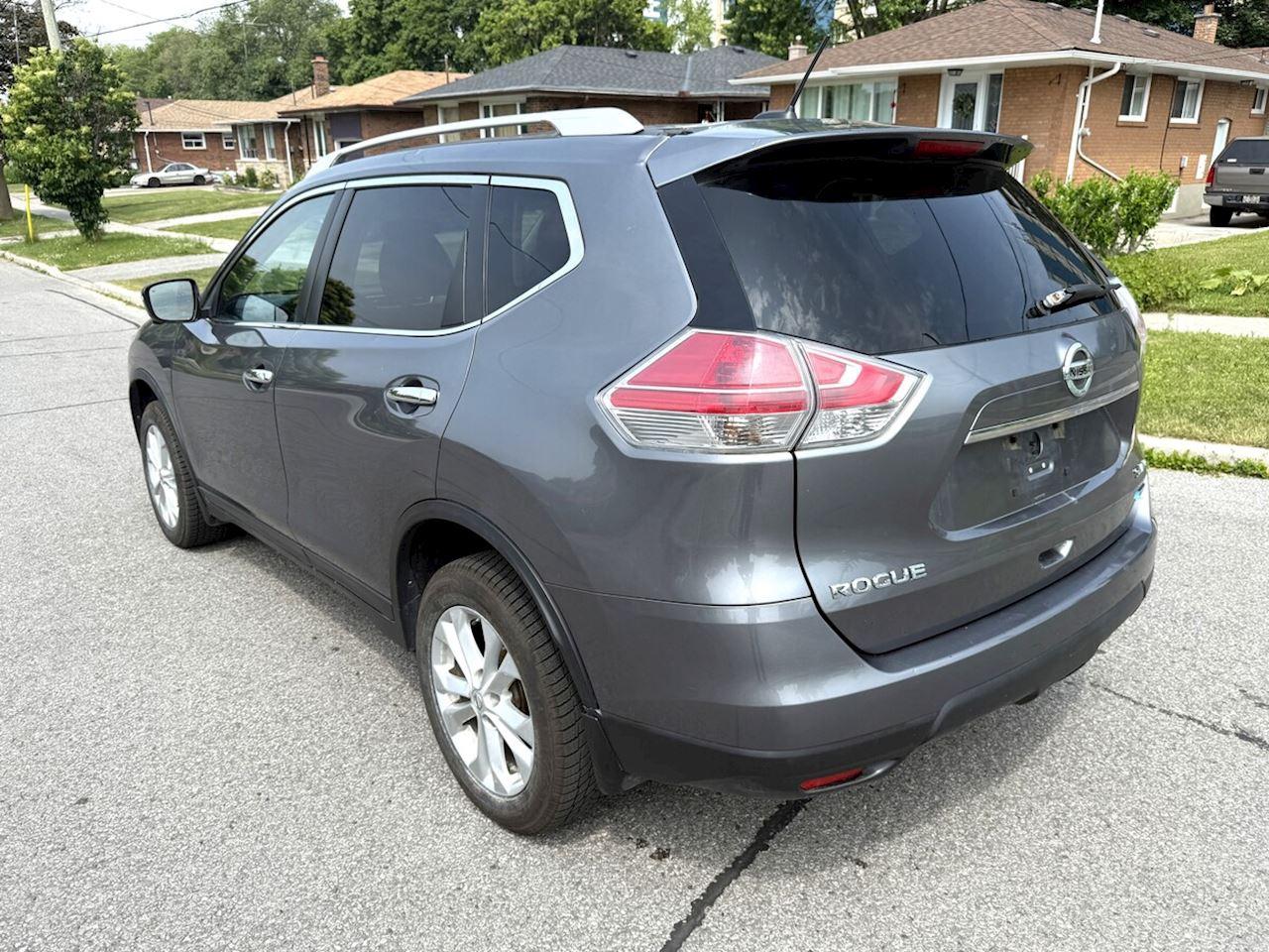 2014 Nissan Rogue S/SV/SL - Photo #5