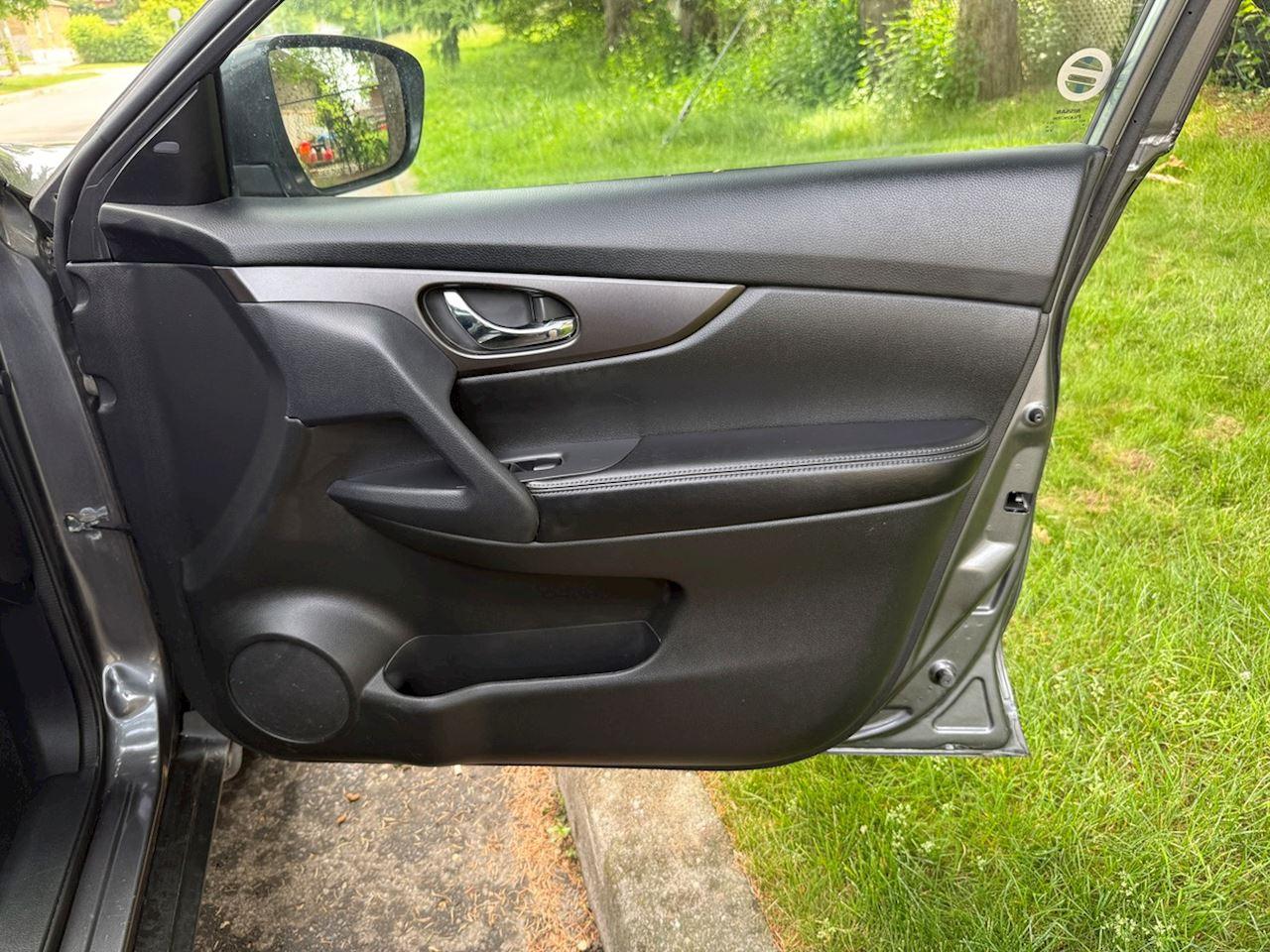 2014 Nissan Rogue S/SV/SL - Photo #16