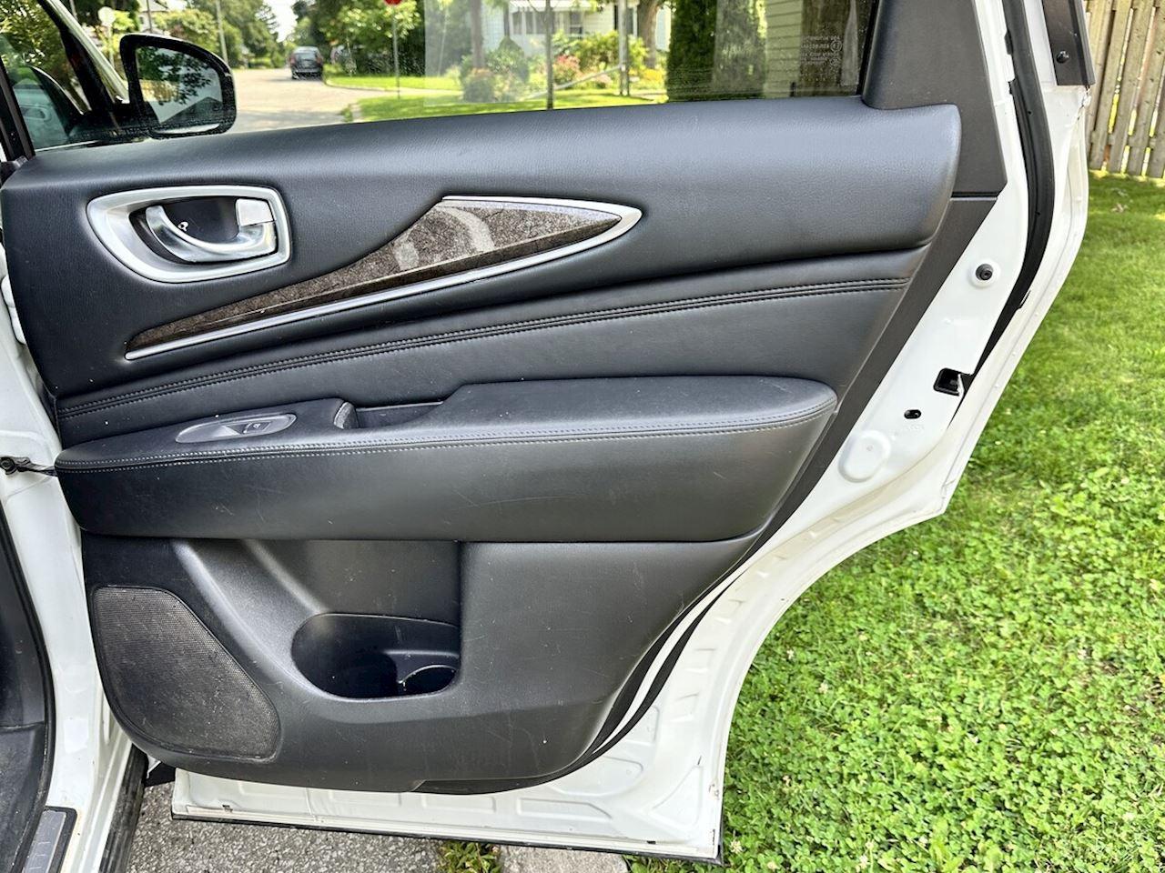 2015 Infiniti QX60  - Photo #16