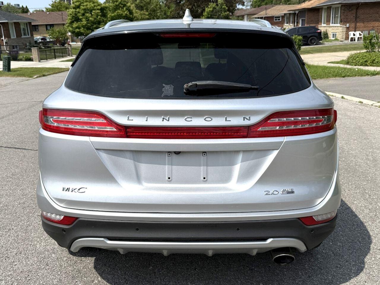 2015 Lincoln MKC  - Photo #6