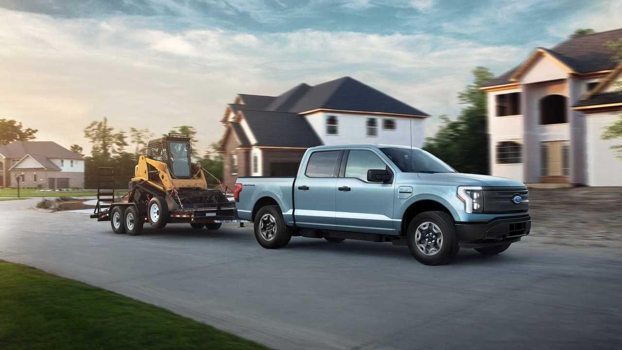 Used 2025 Ford F-150 XLT 4WD for sale in Mount Brydges, ON
