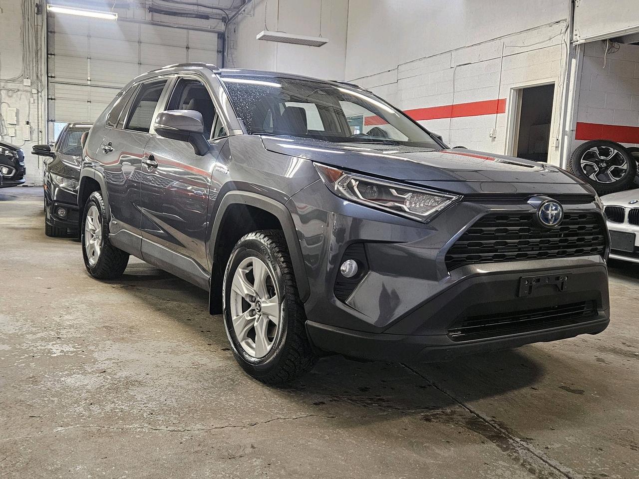 Used 2020 Toyota RAV4 Hybrid XLE AWD for sale in North York, ON