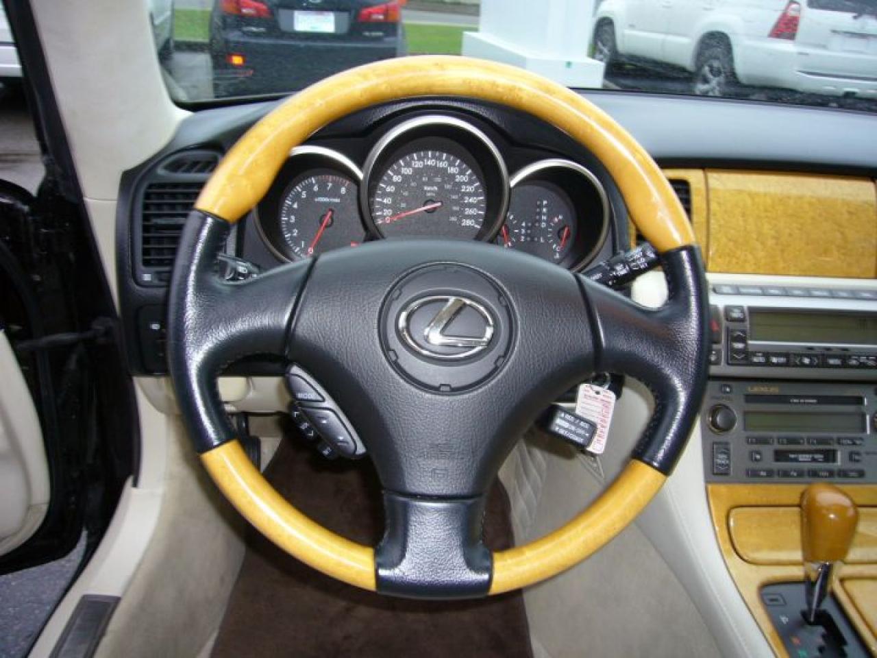 76747